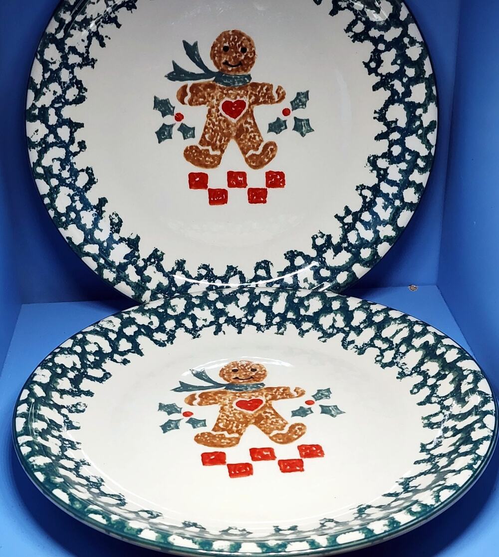 Folkcraft Gingerbread Tienshan Dinner Plates Set Of 2 Vintage Christmas Holiday
